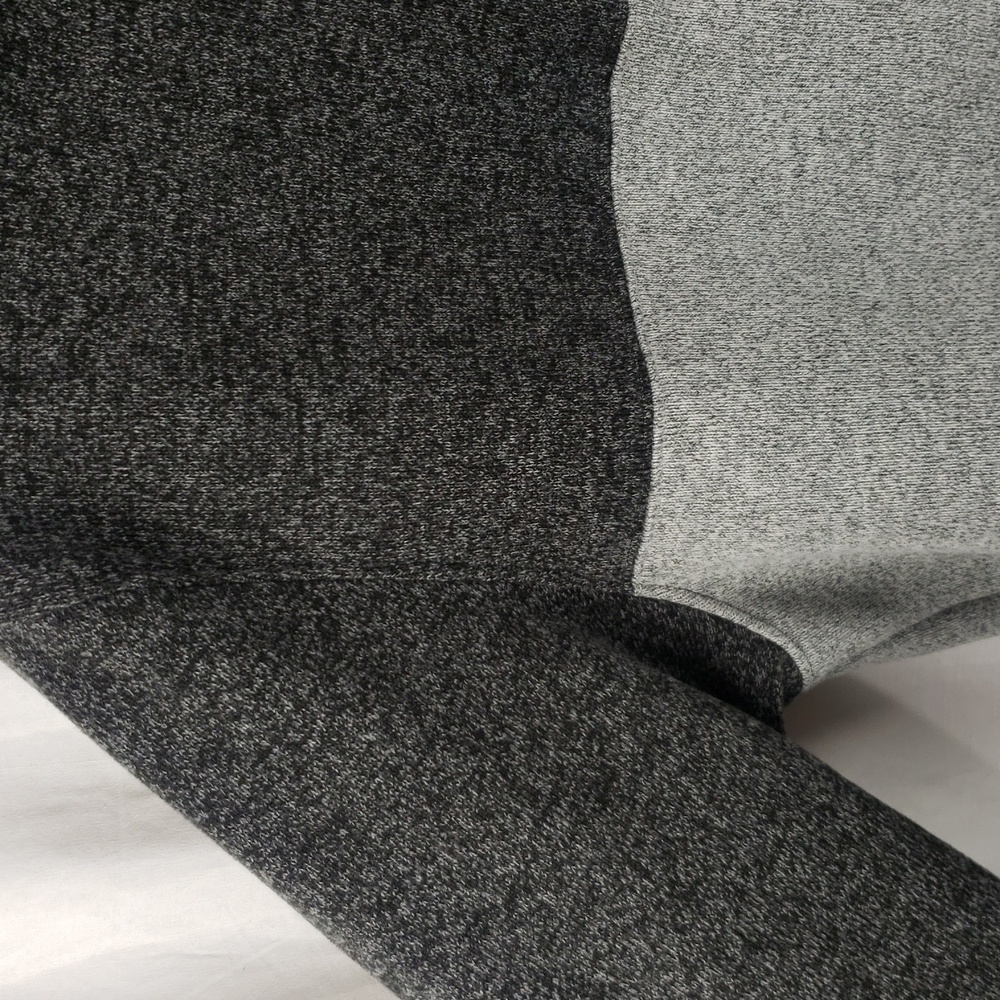 Izod Men's XL Two-Tone Gray Colorblock 1/4 Zip-Up Thermasoft Fleece Sweater - Picture 5 of 11